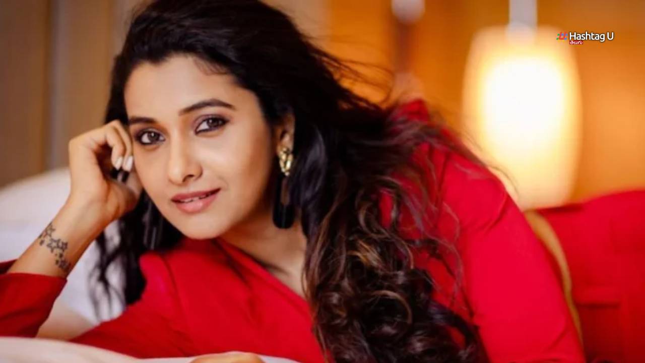 Heroine Annonuced Boy Friend Name