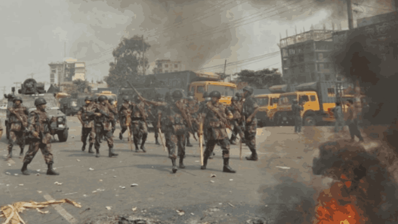 Bangladesh Protests: బంగ్లాదేశ్లో తారాస్థాయికి చేరిన హింస.. దేవాలయాలపై దాడి! Pakistan Protests Turn Violent