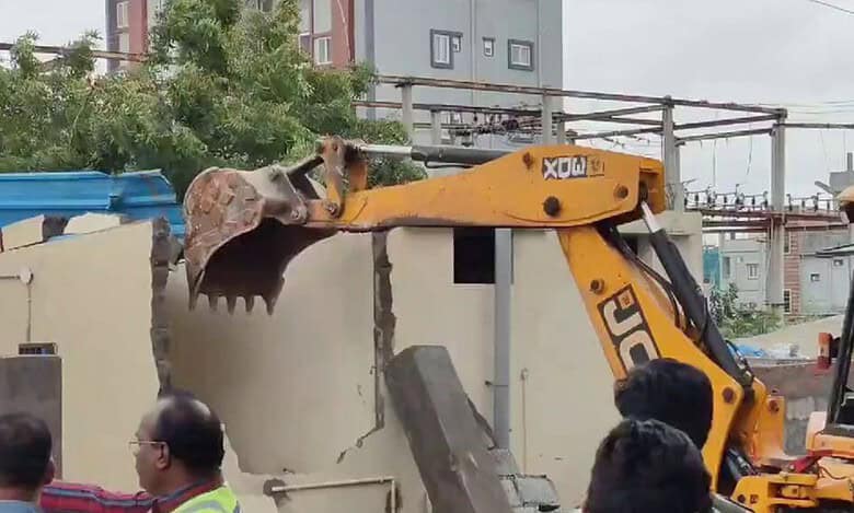 Hydra Demolition