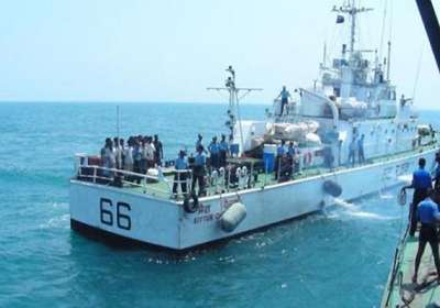 Sri Lanka Navy Arrested Indian Fishermen