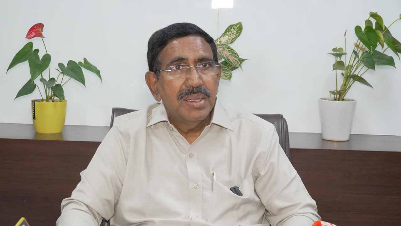 Ban on flex, poster .. we will bring law soon: Minister Narayana