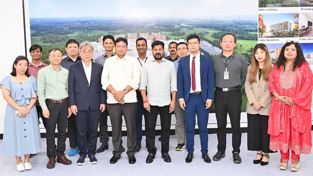 CM Revanth Reddy meet the representatives of Foxconn
