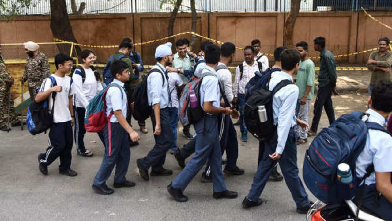 Schools Get Bomb Threats