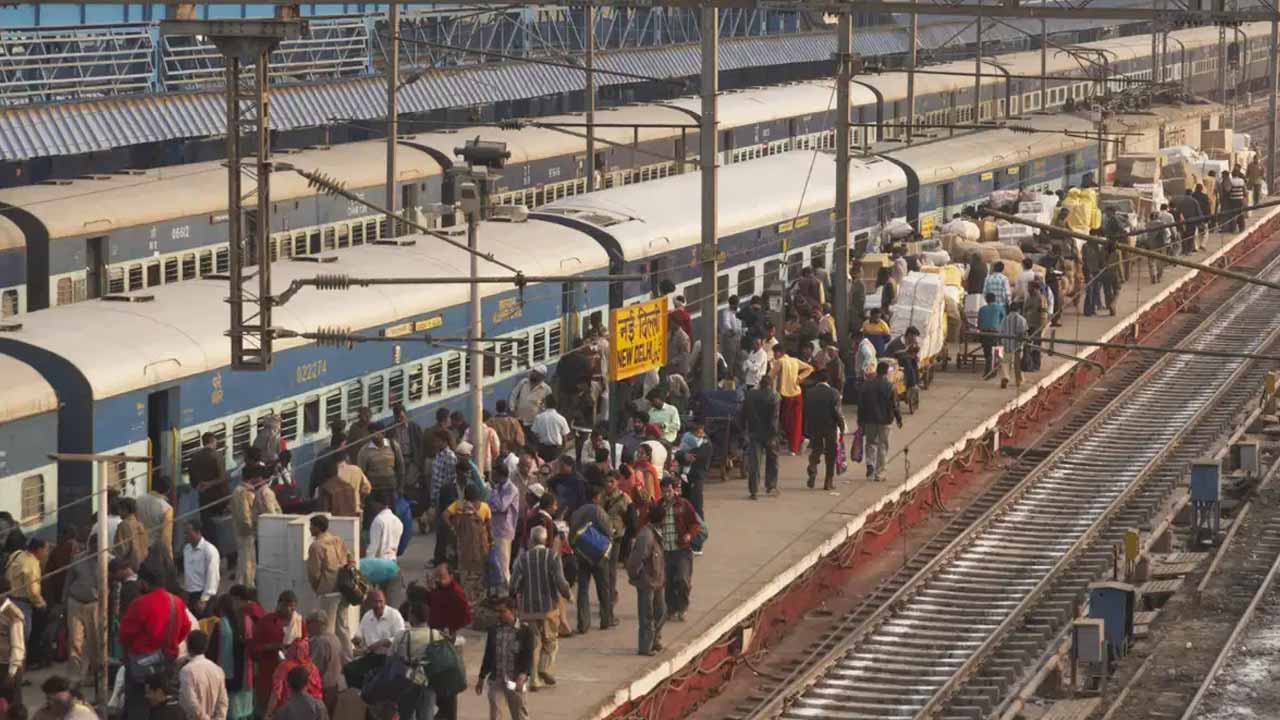 Indian Railway announced 200 new trains on Diwali