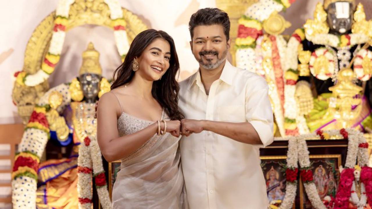 Pooja Hegde Again Pairing With Thalapathy Vijay