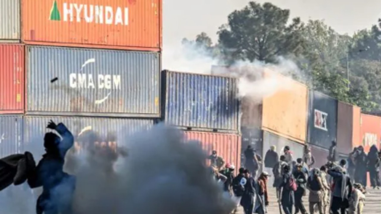 Pakistan Protests Turn Violent