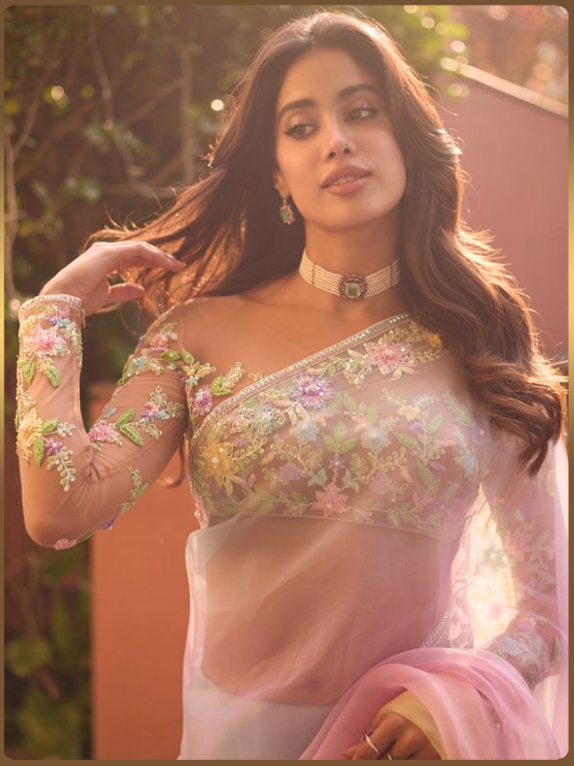 Janhvi Kapoor Stuns in Pastel-Hued Manish Malhotra Saree