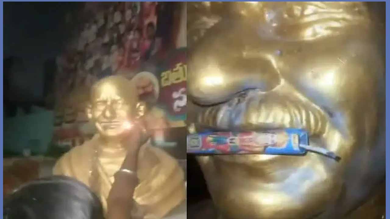 Gandhi Statue Diwali