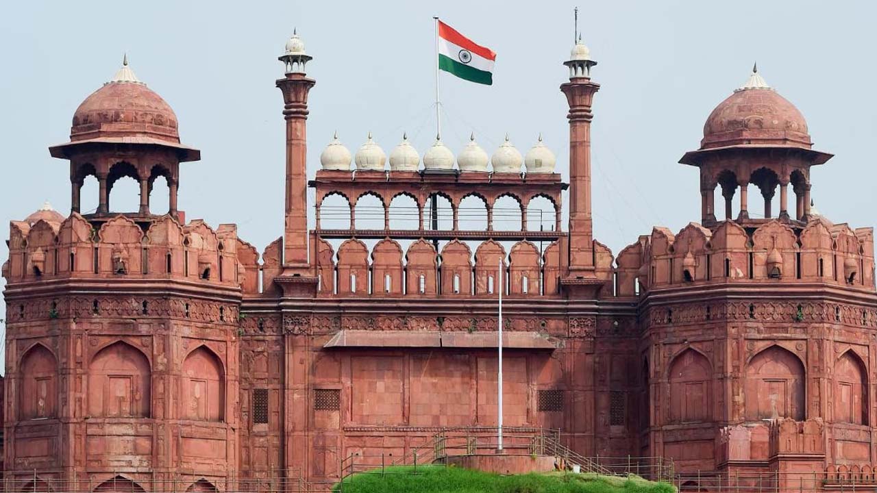 Delhi High Court Rejected The Petition Of The Mughal Heir To Hand Over The Red Fort To Them