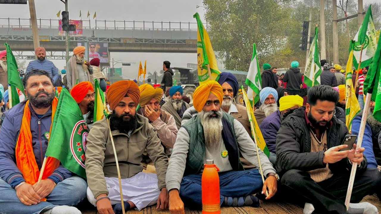 Farmer unions protest in Punjab..163 trains cancelled