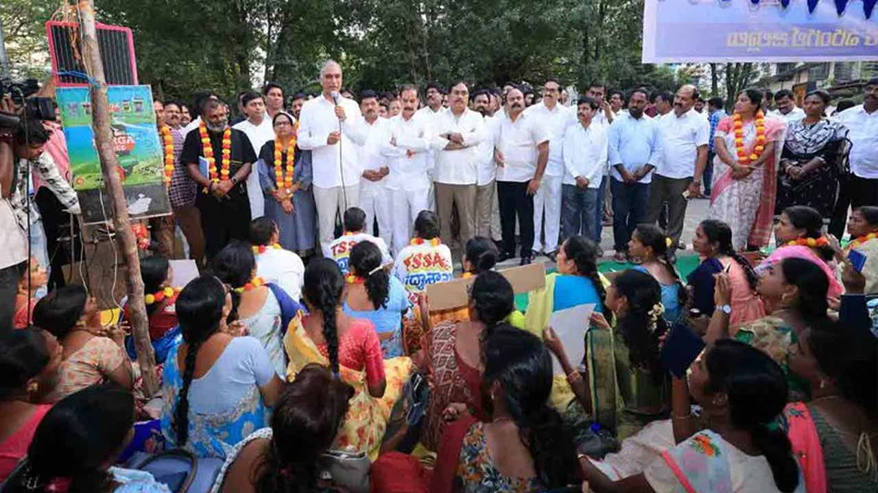 Harish Rao visited the initiation camp of Sarva Shiksha Abhiyan employees