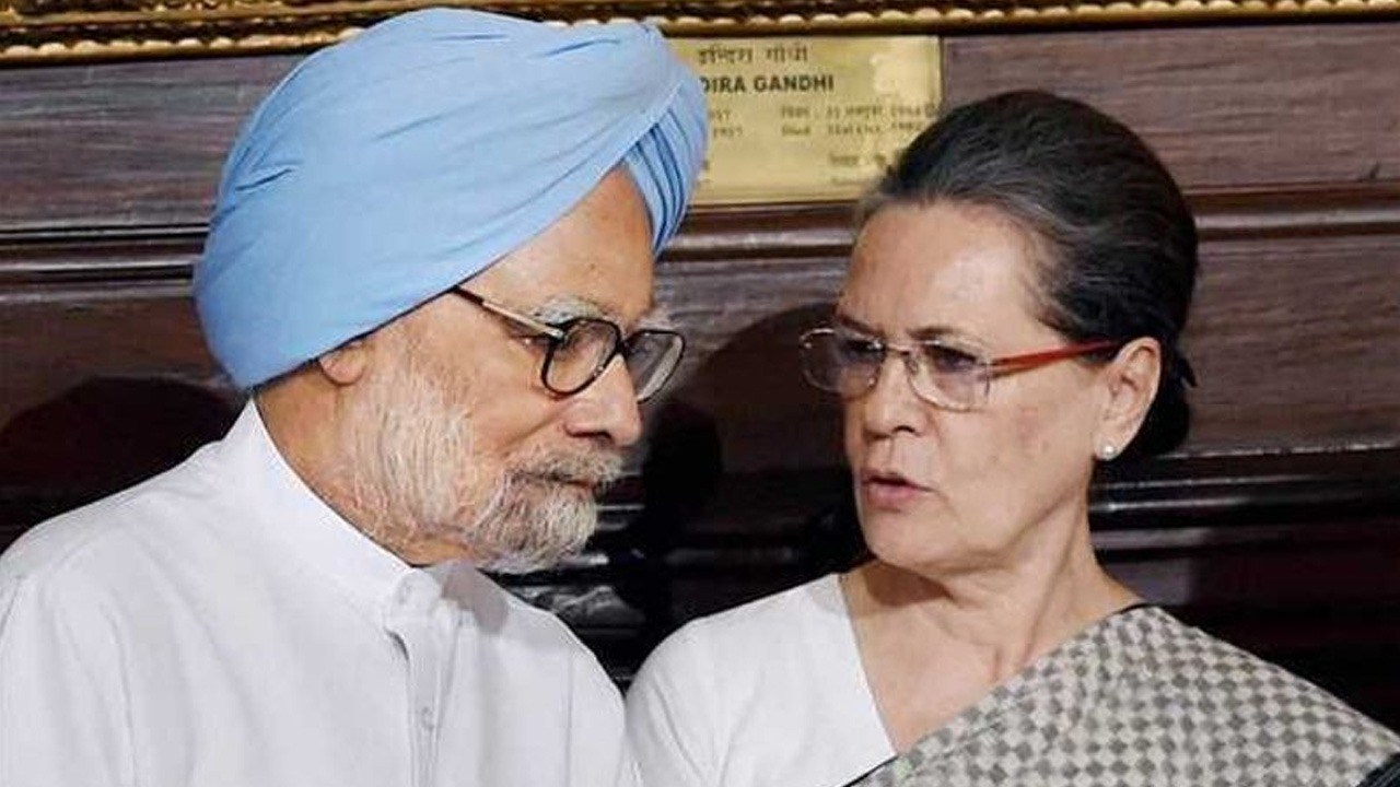 Manmohan Singh, Sonia Gandhi