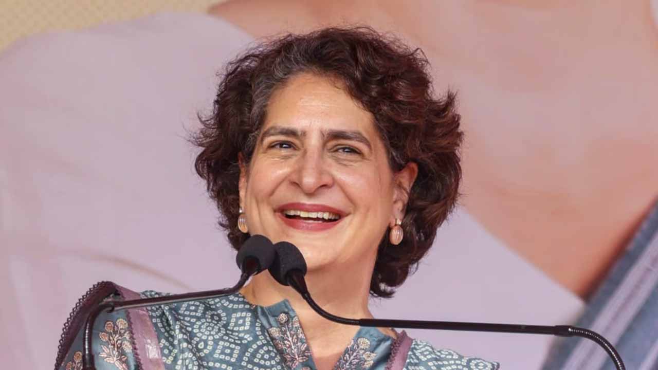 Priyanka Gandhi's place in JPC committee ..!
