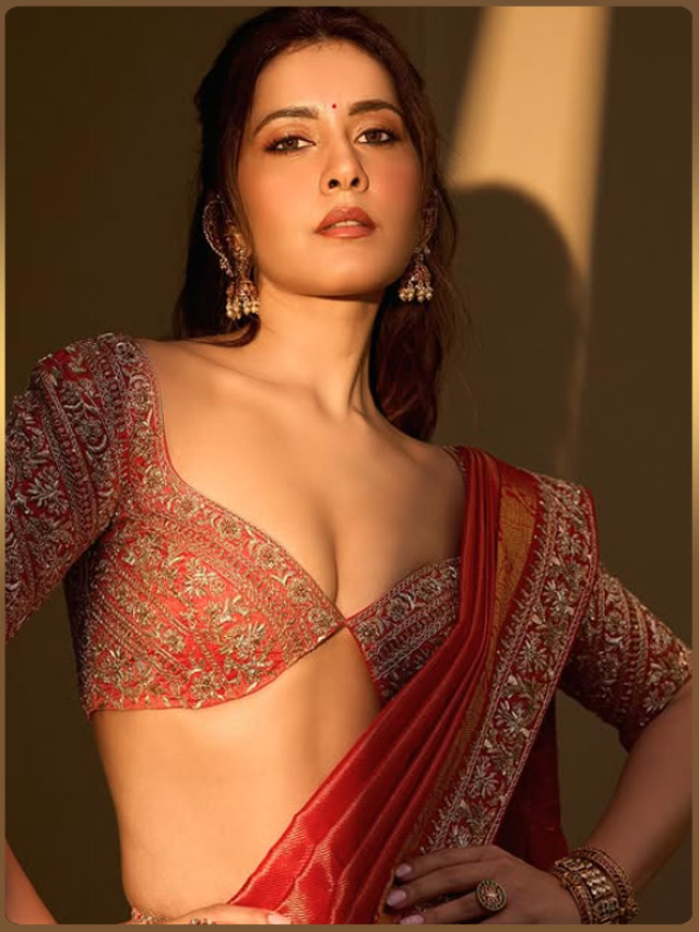 Raashii Khanna flaunts her Makar Sankranti outfit