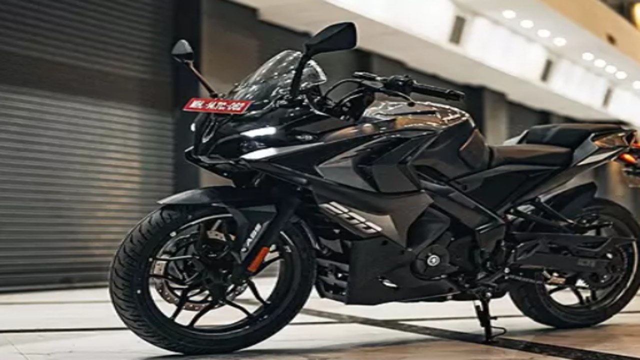 Bajaj Pulsar RS200