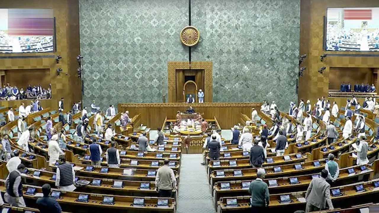 Lok Sabha approves extension of JPC term