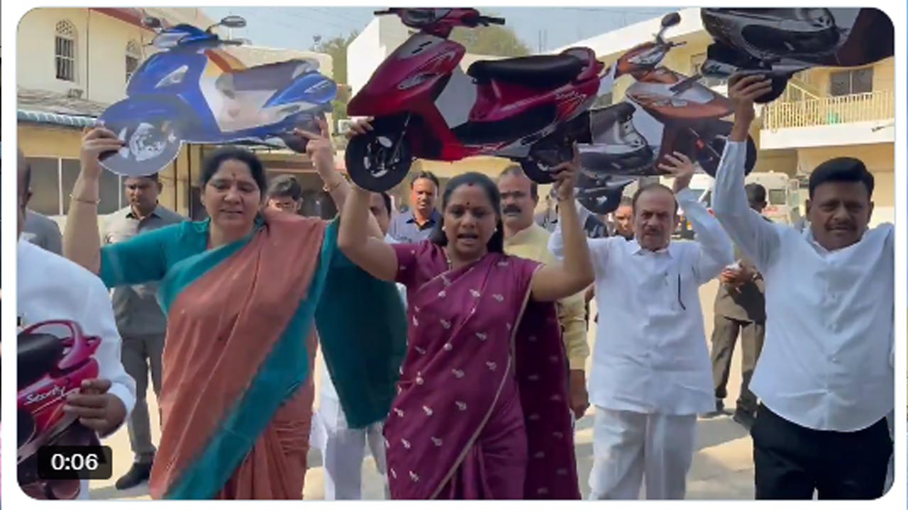 Congress Promises Scooter S