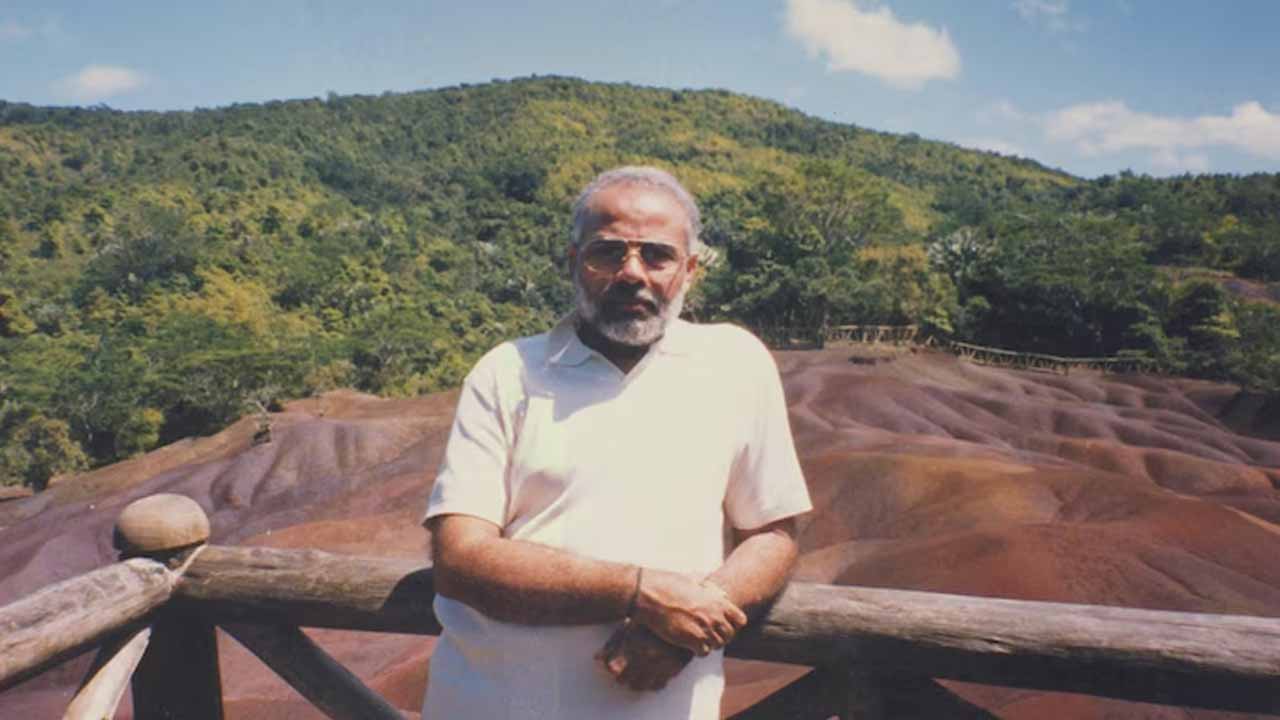pm modi 1998 mauritius visit photos emerged