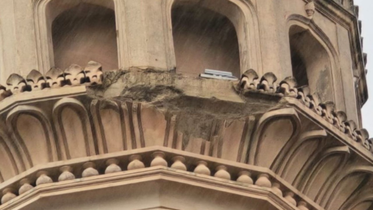 Charminar Damaged