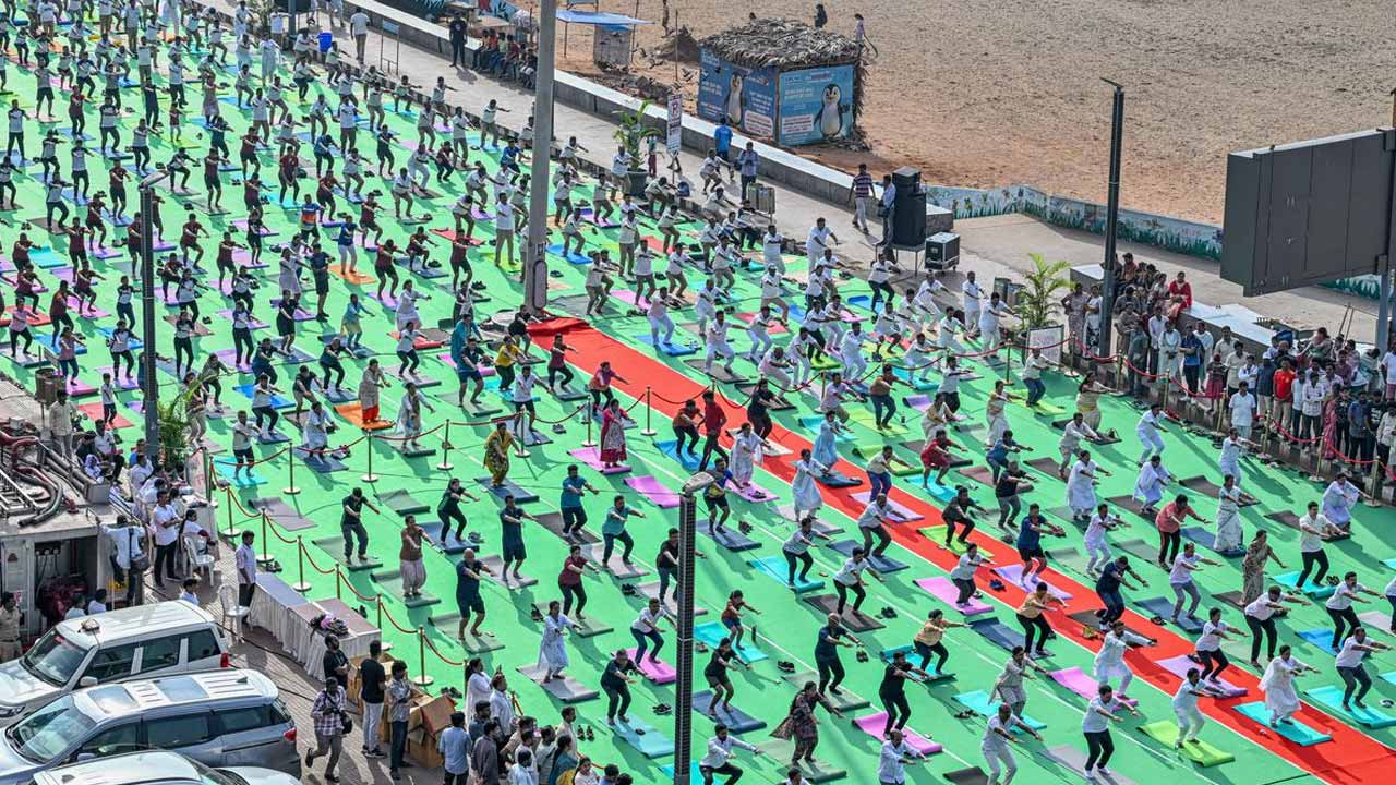 Yoga in Visakhapatnam with 5 lakh people.. Union Minister key announcement..!