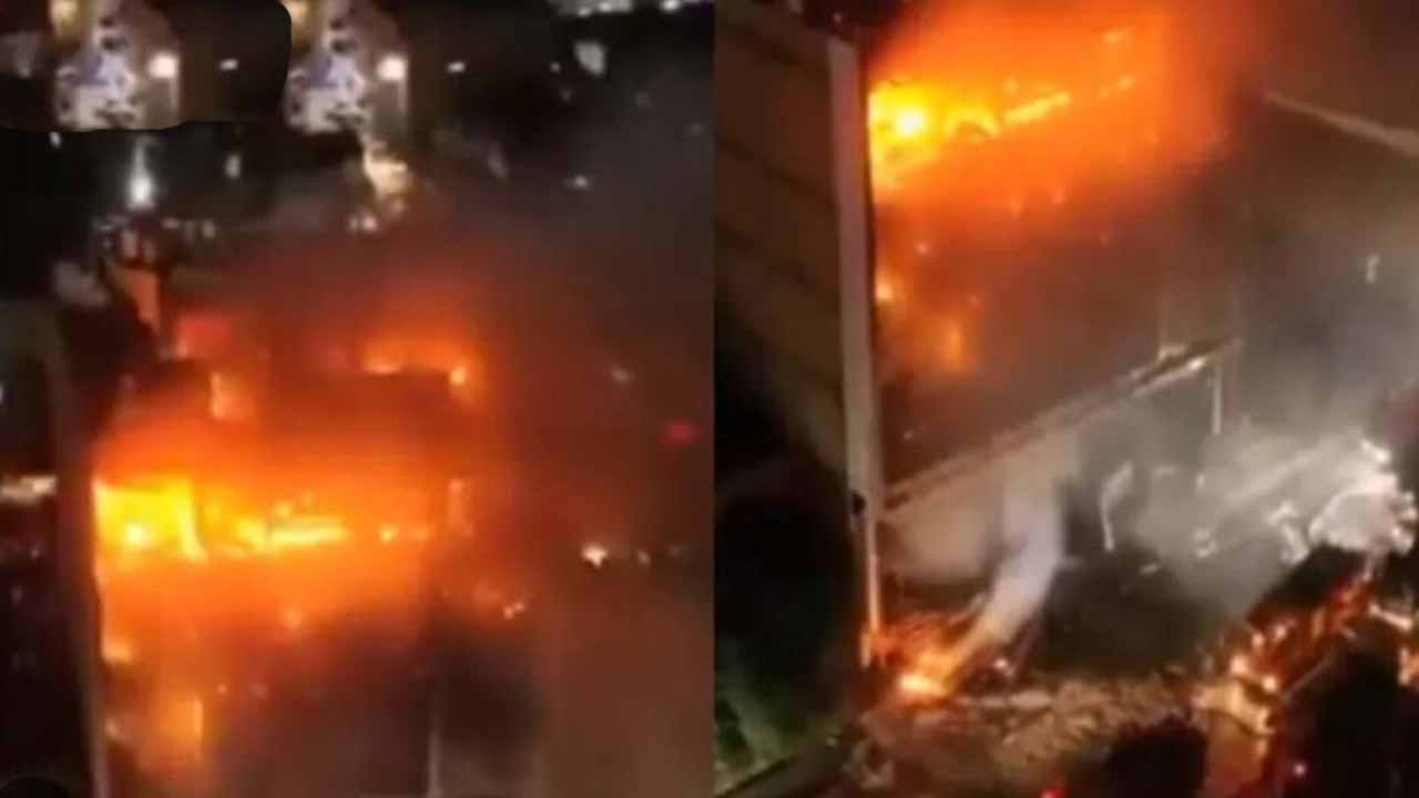 Fire in shopping mall.. 50 people dead