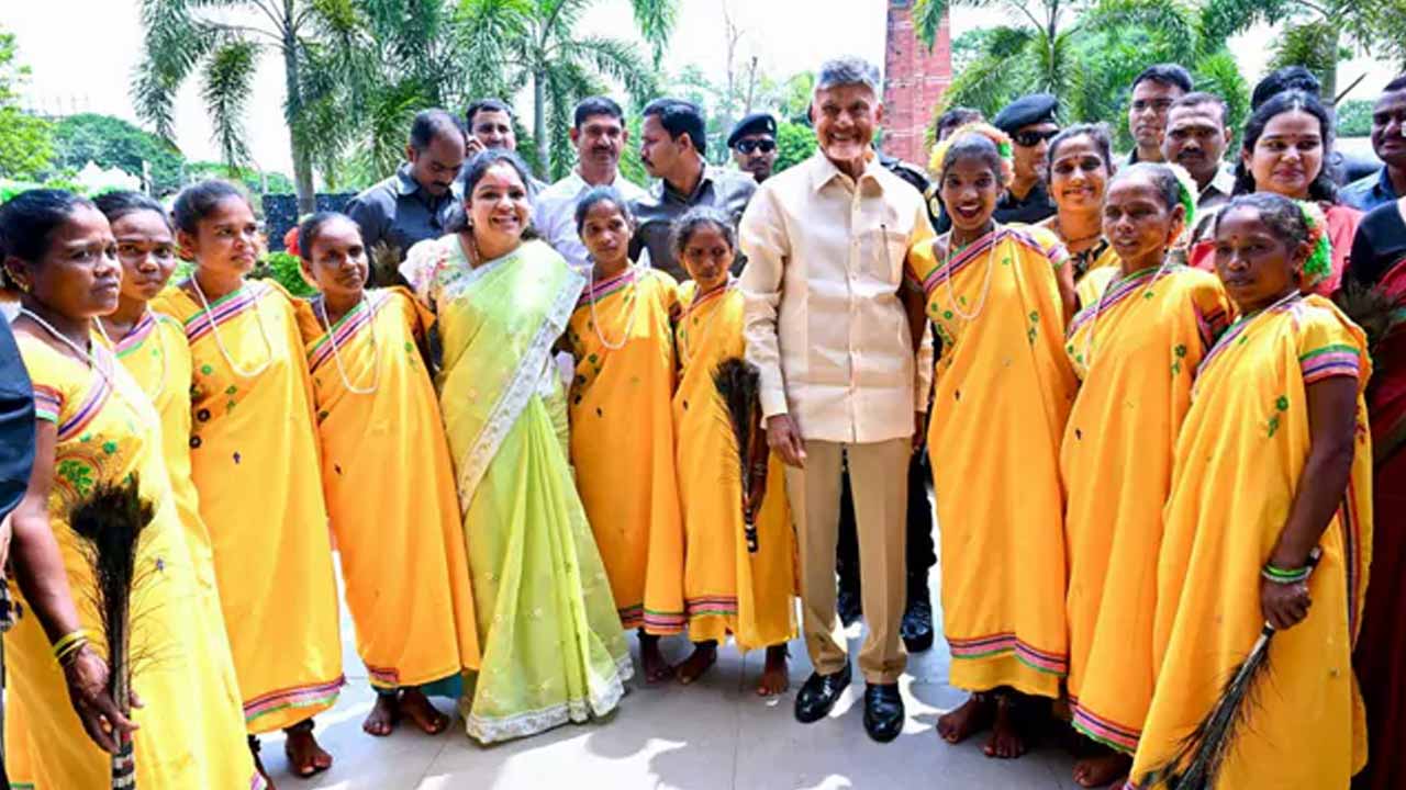International Tribal Day.. CM Chandrababu, Minister Lokesh wish you well