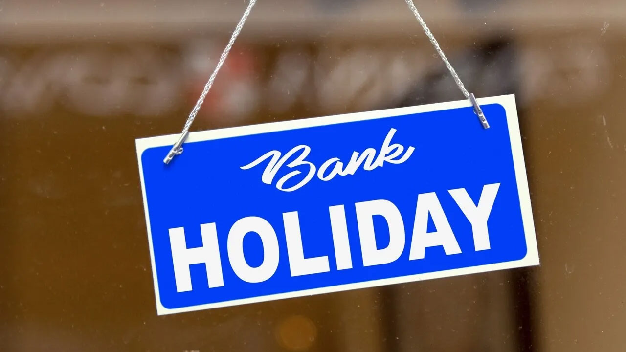 September 2025 Bank Holidays: సెప్టెంబర్ నెలలో ఏకంగా 15 రోజుల వరకు బ్యాంకులకు సెలవులు Bank Holidays