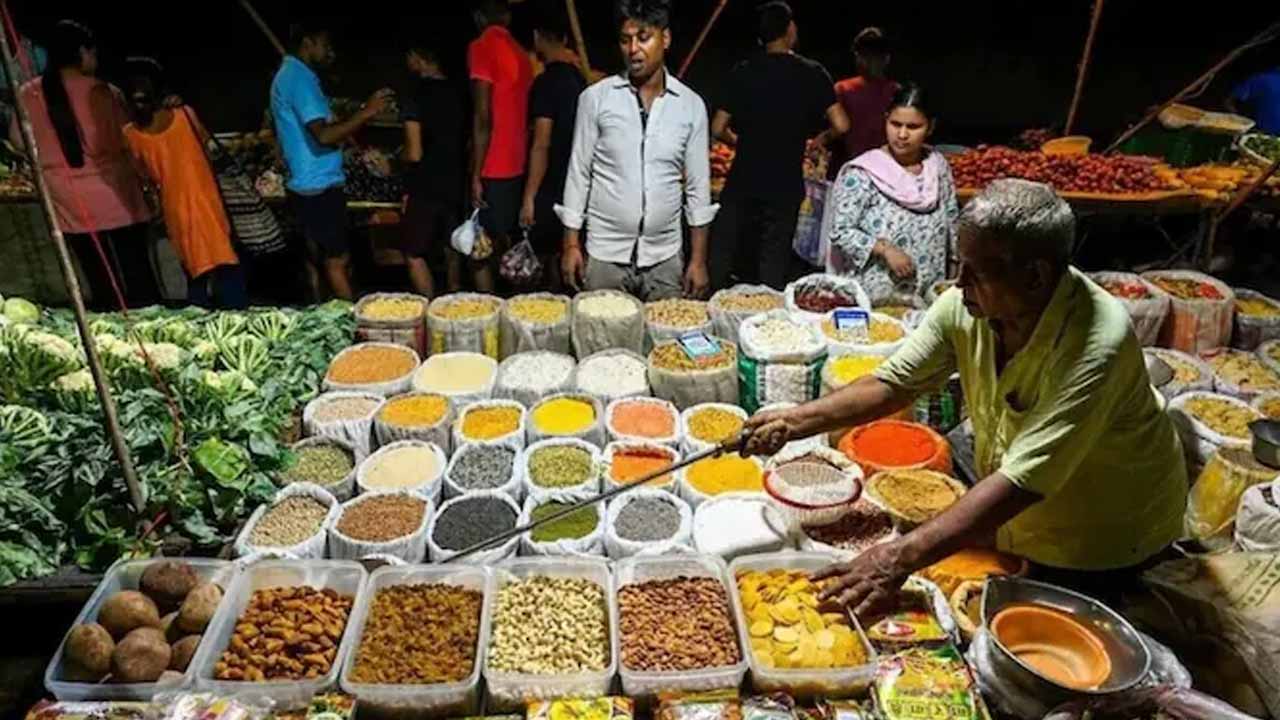 Good news for the middle class..Inflation at its lowest level in eight years..!