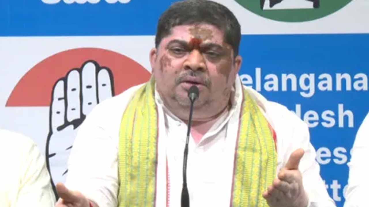 Minister Ponnam Prabhakar letter to floor leaders of all parties