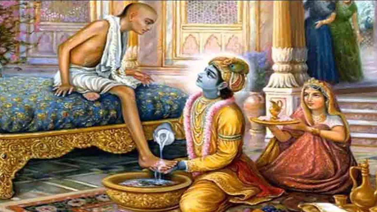 On the occasion of Friendship Day, everything you need to know about the friendship story of Lord Krishna and Sudama!