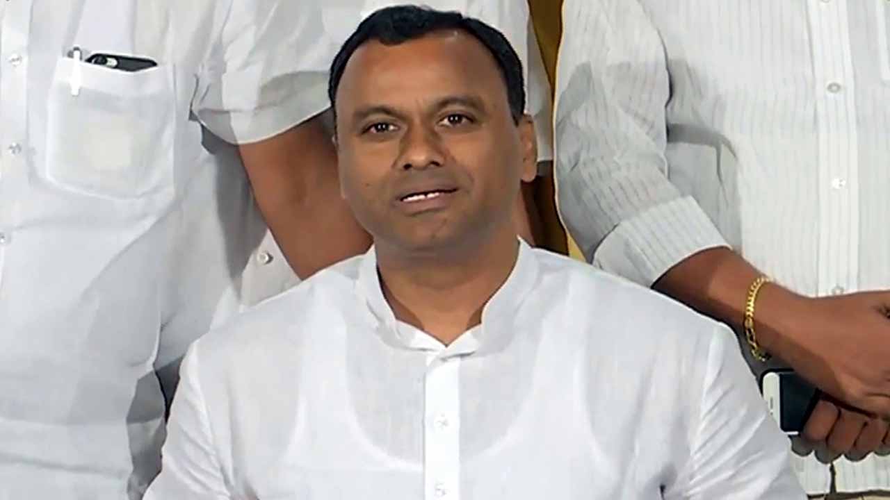 Doesn't the high command know that we are brothers?: Rajagopal Reddy
