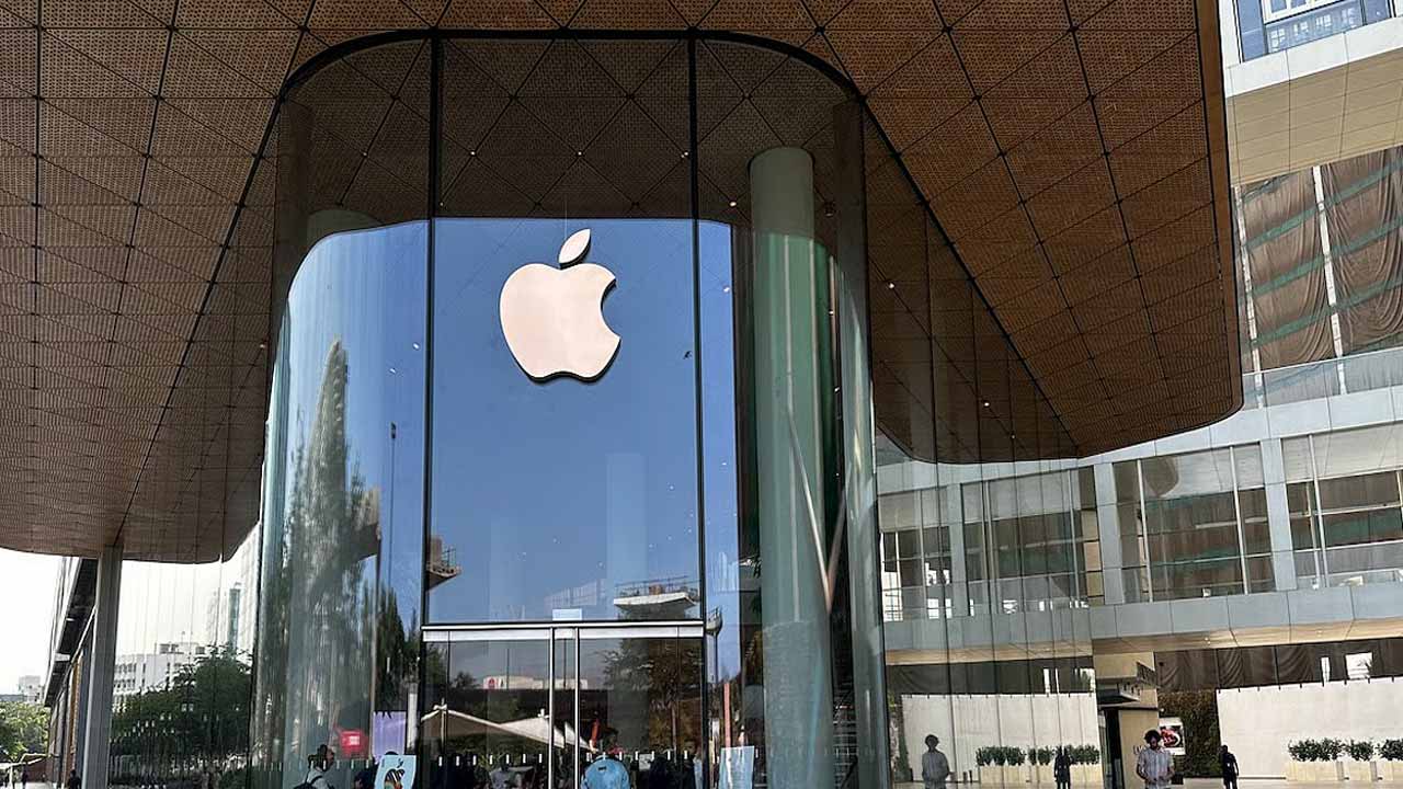 The date for the opening of Apple's new store in Bengaluru has been finalized.. When?