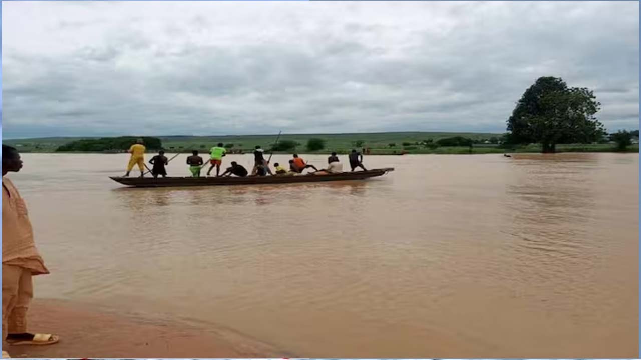 Boat Capsizes In Nigeria