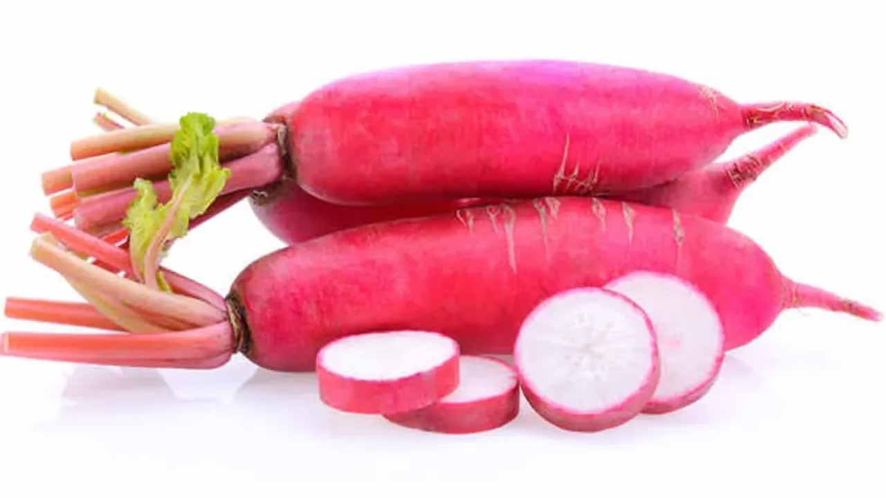 Health secrets...did you know that red radish has immense health benefits?