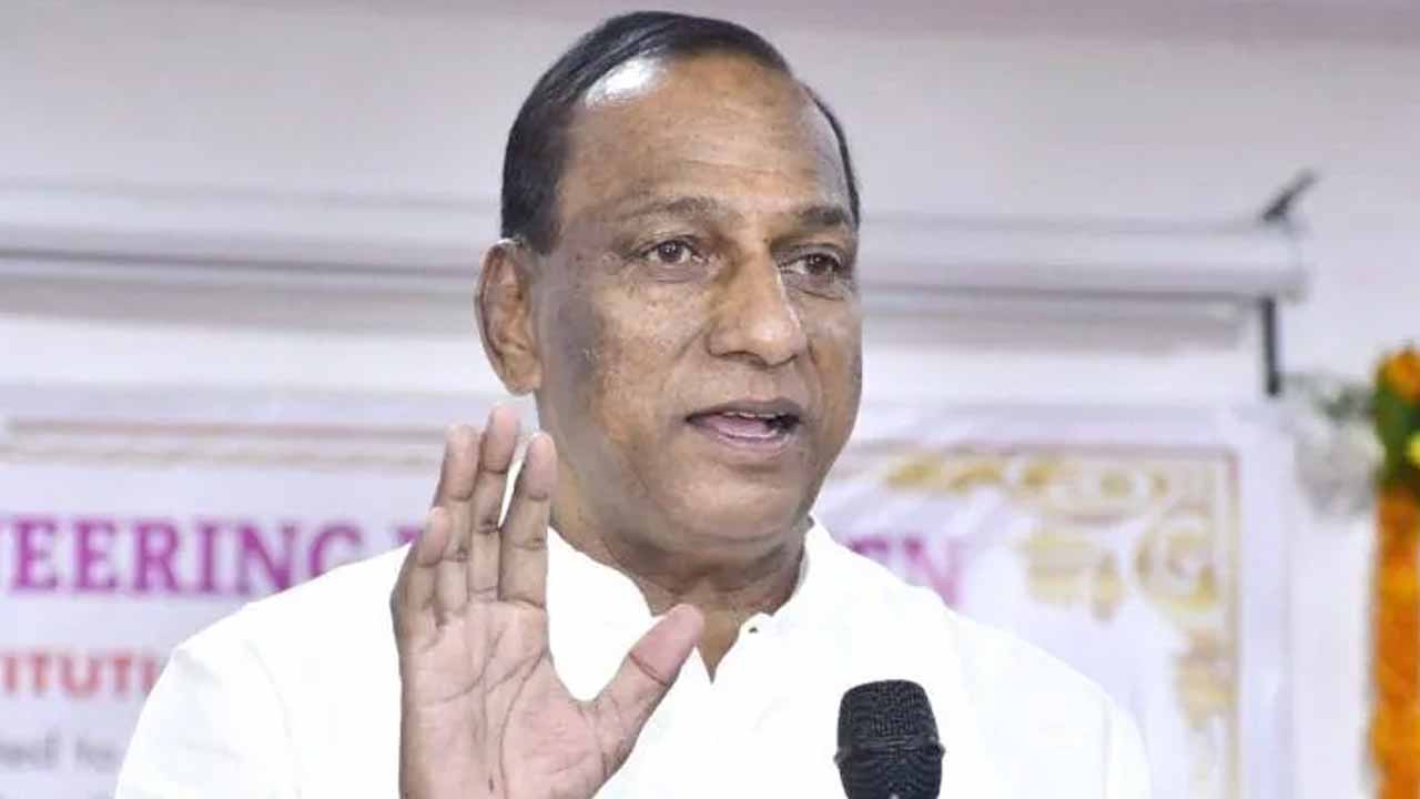 Chandrababu's speed in AP's development: Malla Reddy praises