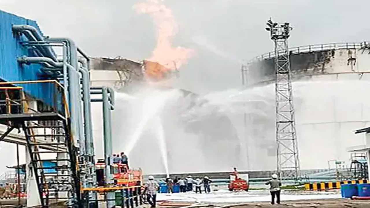 Fire breaks out again at EIPL...Rescue operation with Navy helicopters
