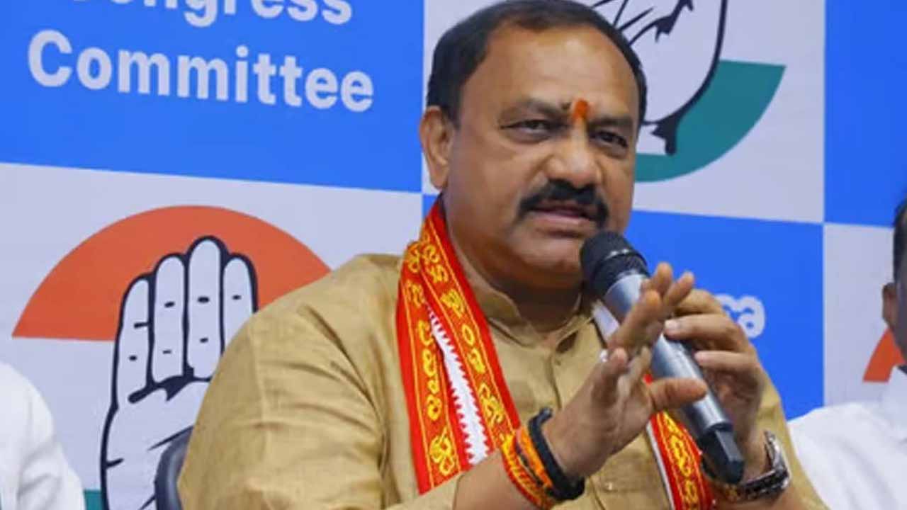 PCC Chief Mahesh Goud's response on Kavitha's suspension