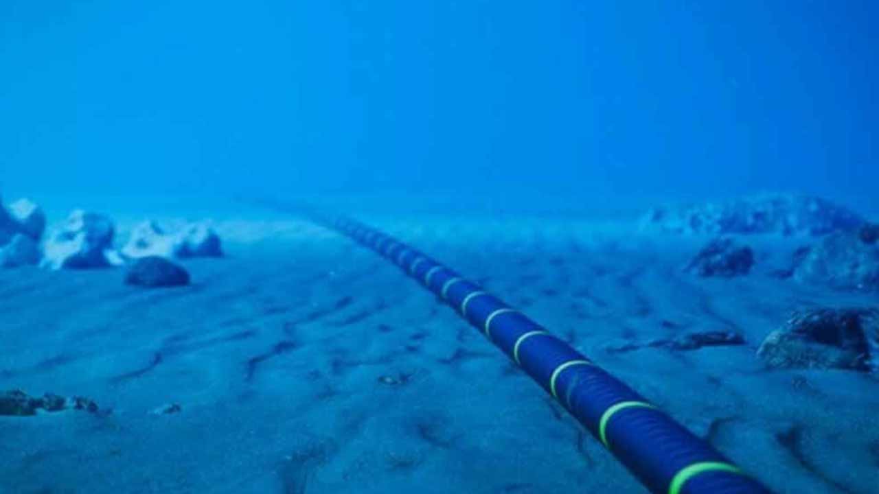 Submarine Cable