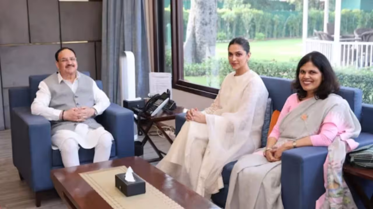 Deepika Padukone: దీపికా పదుకోణెకు అరుదైన గౌరవం.. మానసిక ఆరోగ్య రాయబారిగా బాలీవుడ్ హీరోయిన్! Deepika Padukone