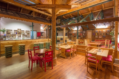 The Johnson’s Café & Hotel