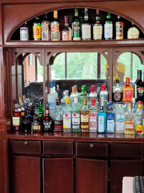 High Point Bar & Restaurant