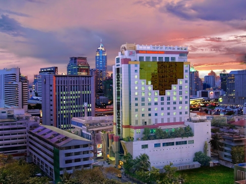 Zenith Sukhumvit Hotel