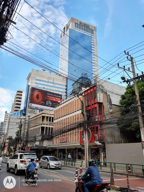 Homie Hostel & Café