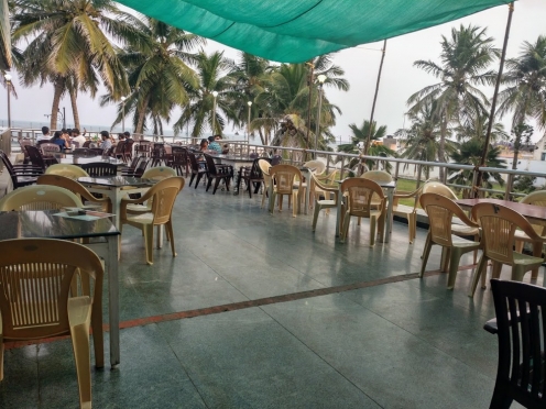 Sea Gulls Bar & Restaurant