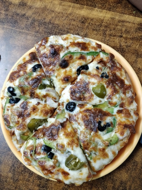 Aunty’s Pizza Aryans Restaurant