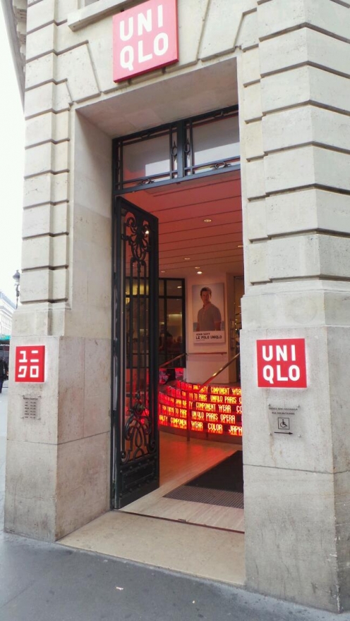 UNIQLO Opera