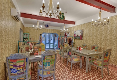 Oladar Village Restaurant Café