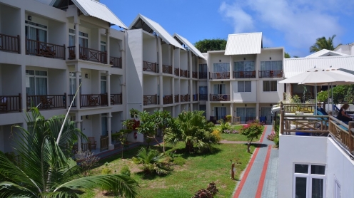 Le Peninsula Bay Beach Resort & Spa