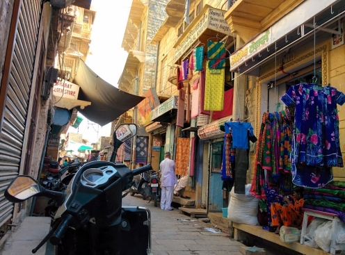 Dhanraj Ranmal Bhatia Sweets near Fort