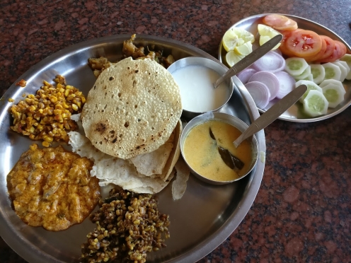 Hirkani Garden Restaurant & Lodging